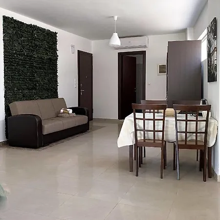 Apartman Alma *